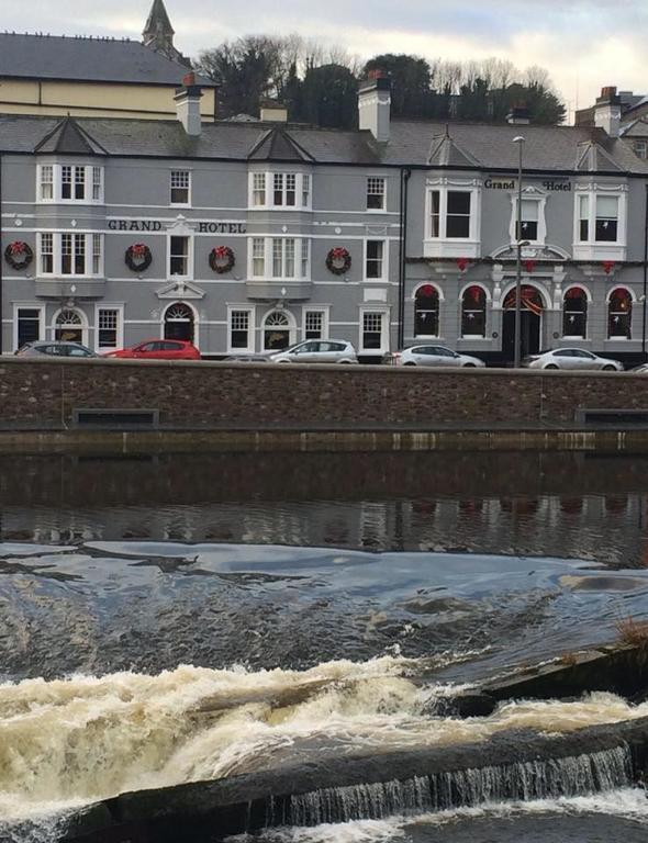 Grand Hotel Fermoy Kültér fotó